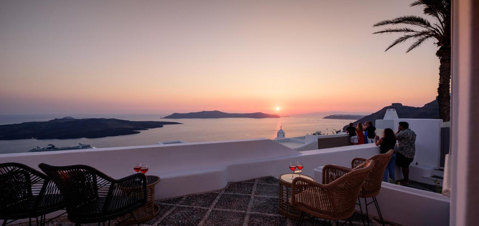 Anemos Family * Fira (Santorini)