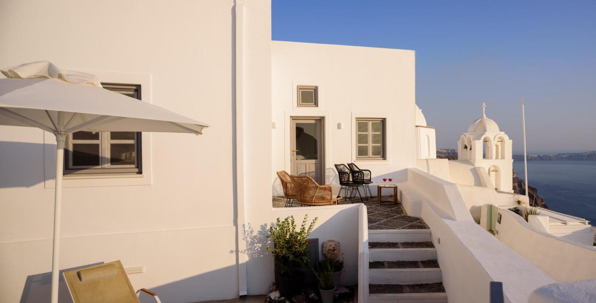 Anemos Family Fira (Santorini)
