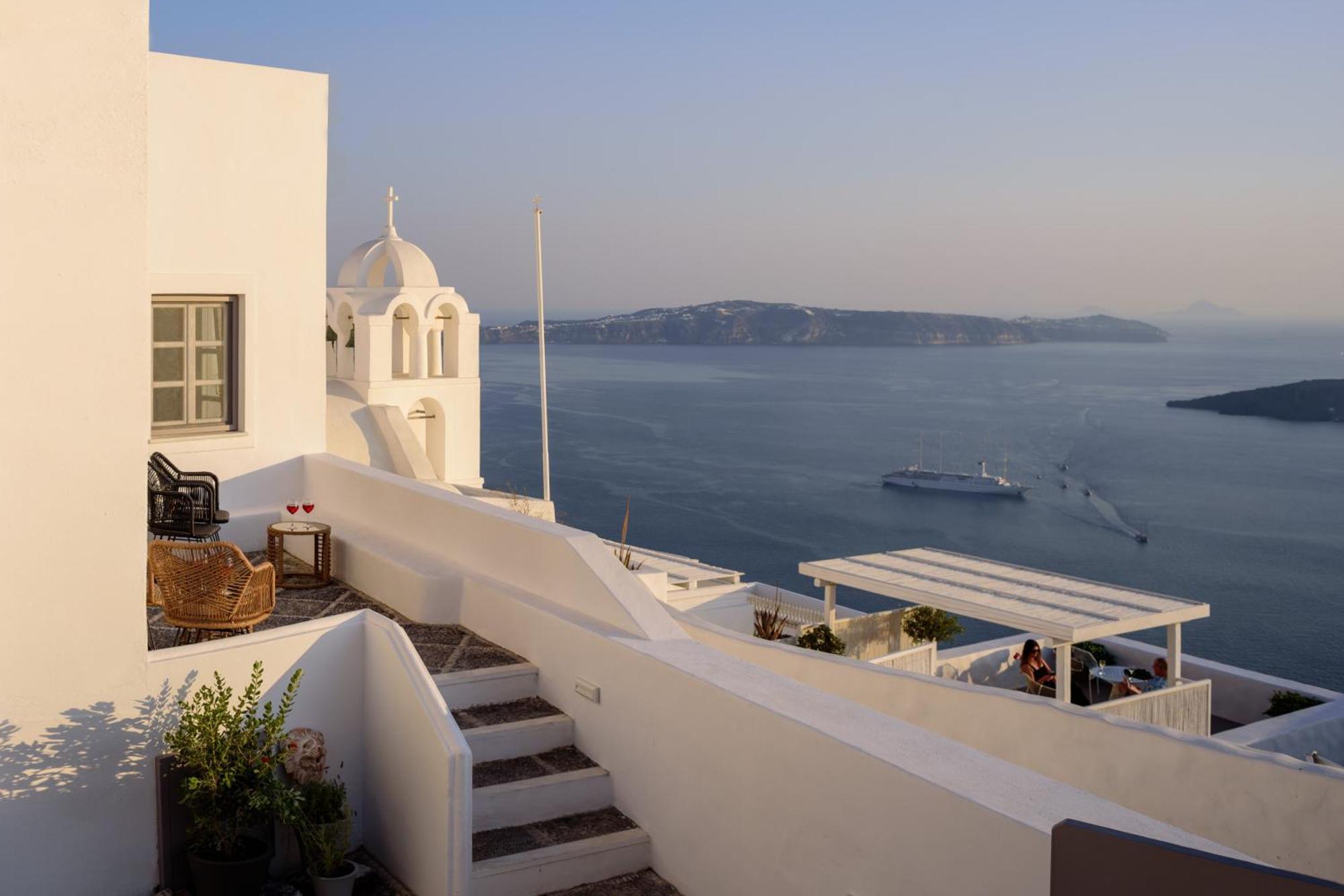 Anemos Family * Fira (Santorini)